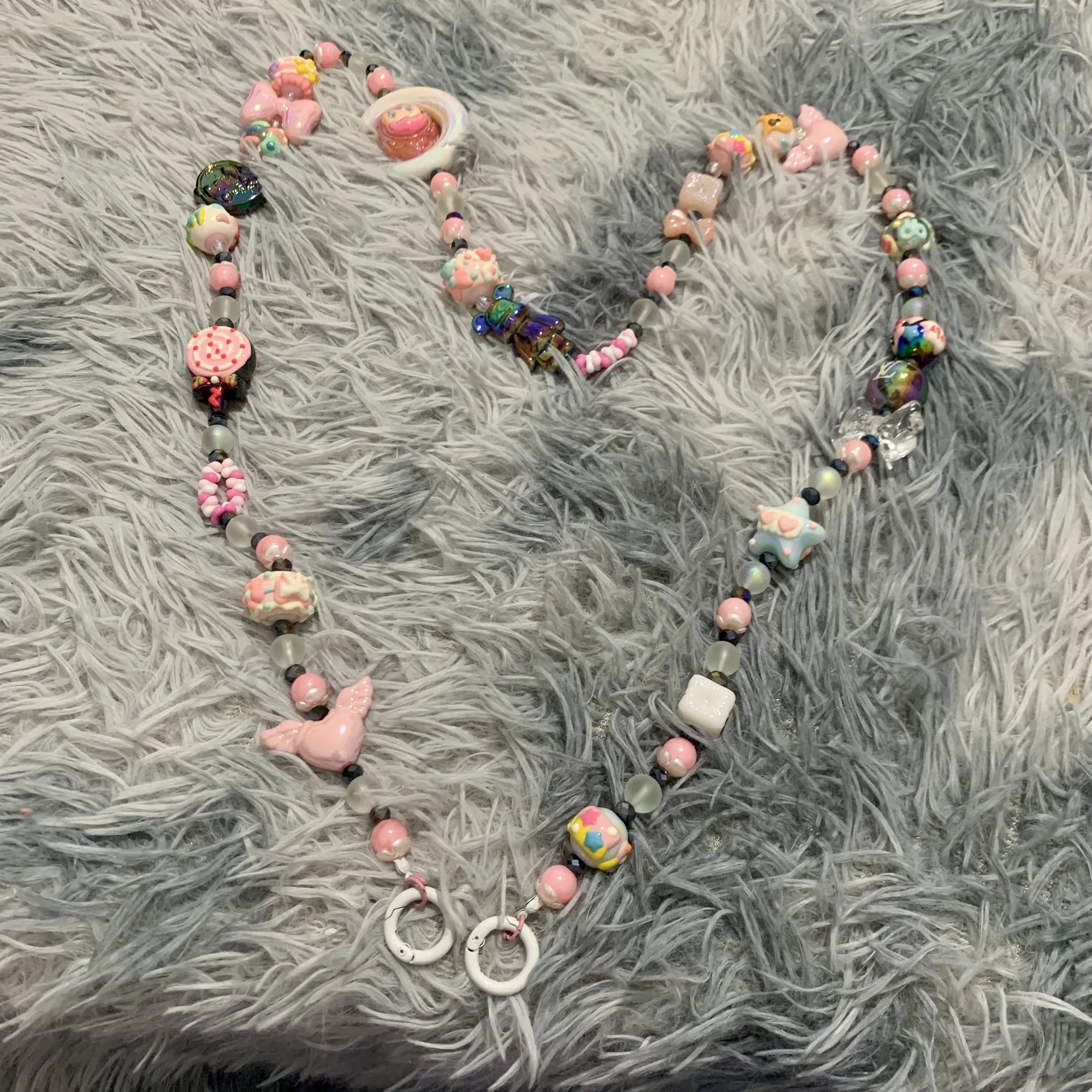 Dây đeo charm mix