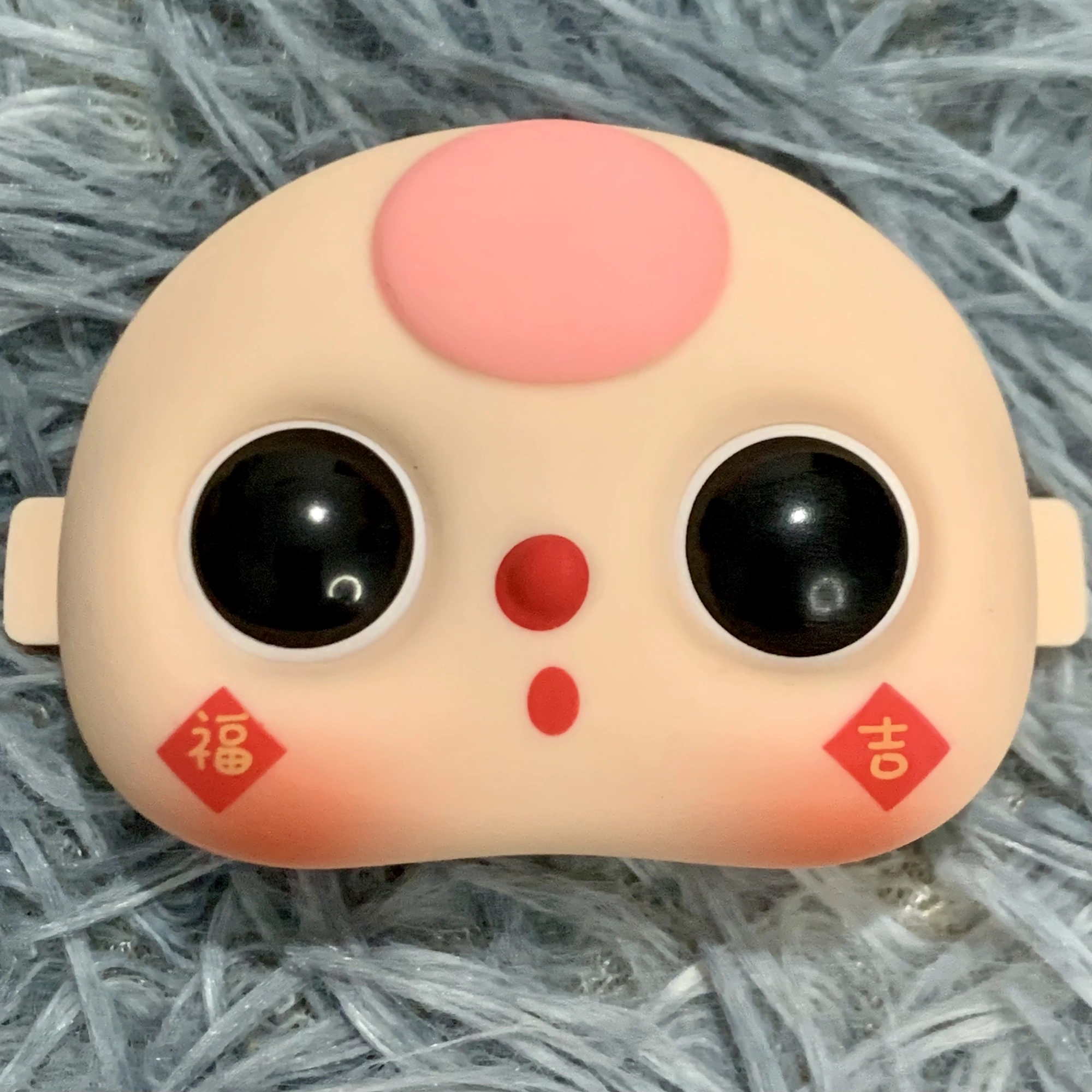 Tóc hông miệng o má chữ tết (Lé tròn)